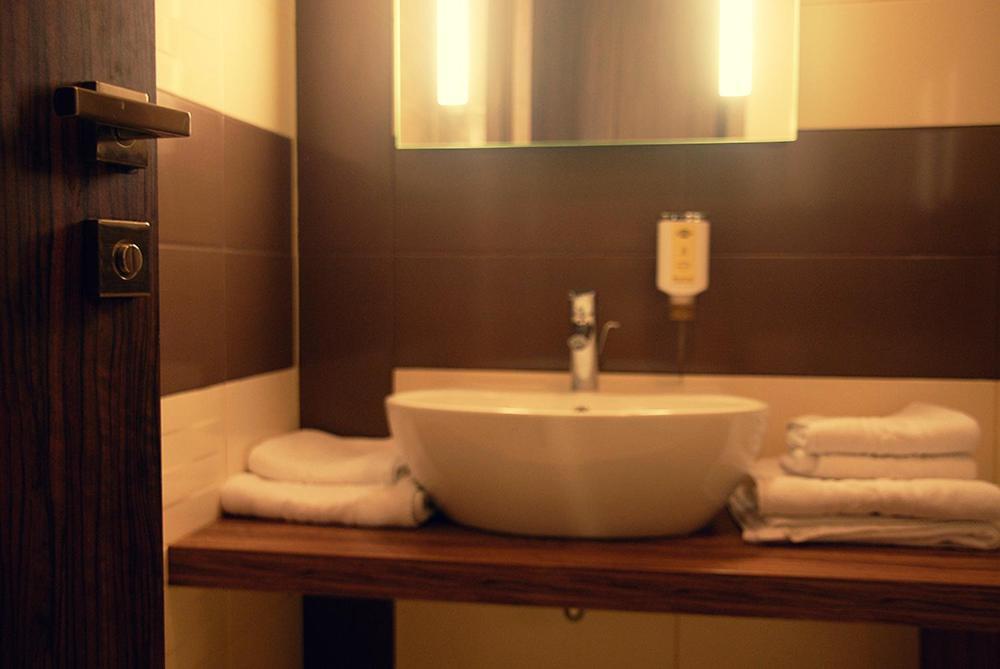 Hotel Opara Trebnje ภายนอก รูปภาพ